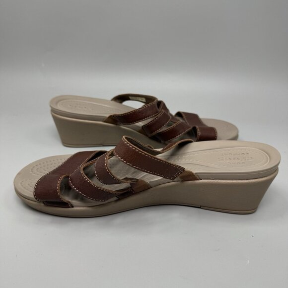 Crocs Womens 9 Brown Leather Strappy Mini Wedge Sandals Slides Leigh Ann 204730 - Picture 2 of 9